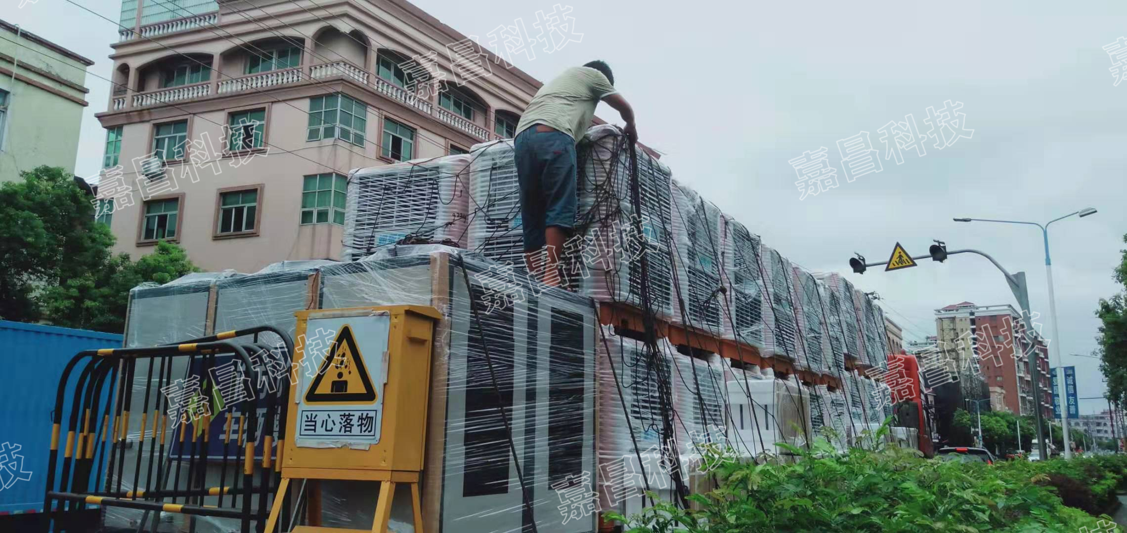 東莞大型工業大風扇運行噪音小，廠家是如何解決的